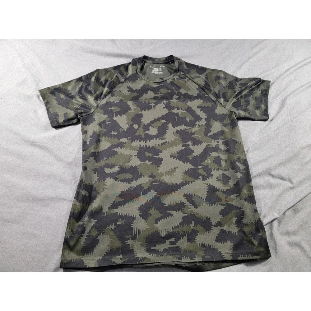 Under Armour Green Camo The Tech Tee Shirt‎ Mens Medium HeatGear Short Sleeve
